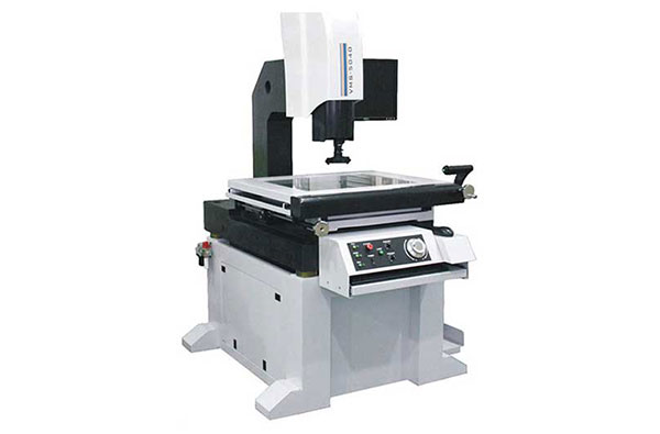 如何调节自动影像测量仪的温度呢？